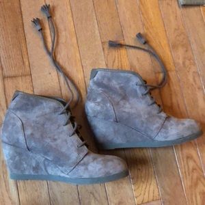Madden girl brown suede booties